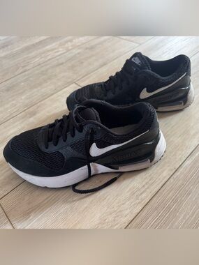 Nike Men's Air Max SC